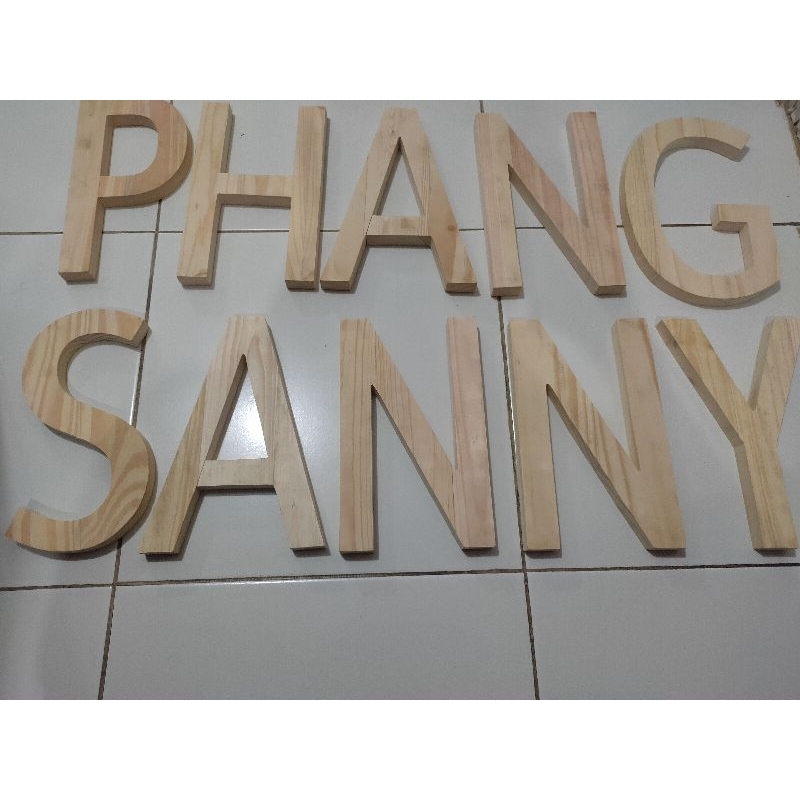 huruf kayu tinggi 30cm satuan