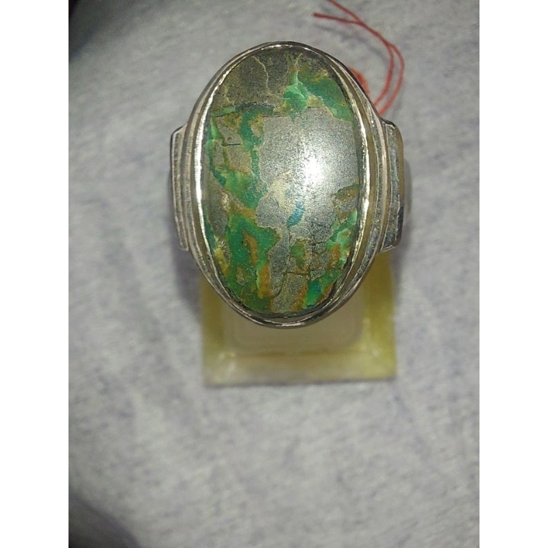 pirus persia hijau serat emas