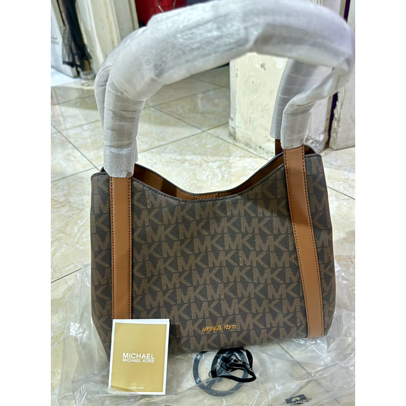 MK Rosemary Large Shoulder Tote NBU NEW