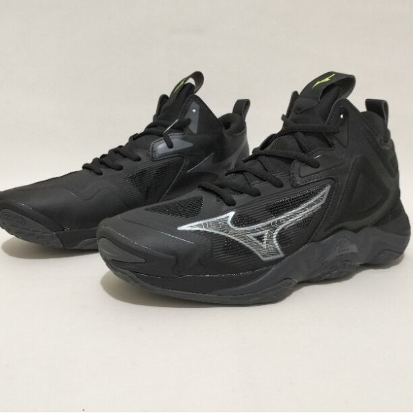 Mizuno Wave Momentum 3 Mid - Mizuno Wave Thunderblade - Mizuno Dynablitz / Mizuno Wave Lightning Z7