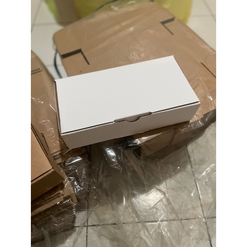 

Kotak Hampers | Kotak Die Cut | Kotak Coklat | Putih | Ready Bandung