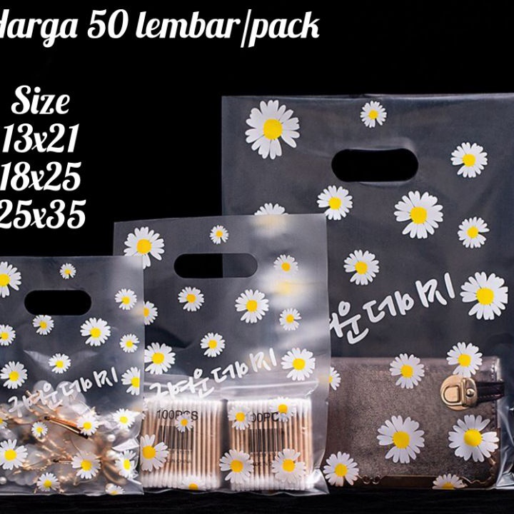 

KI3 KANTONG PLASTIK TENTENG AKSESORIESSOUVENIR HADIAH DAISY KOREA