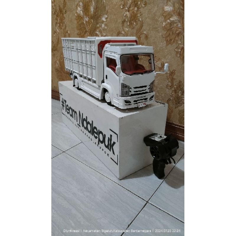 Miniatur Truk Giga *RC / Remot Control (Spesial Edition)