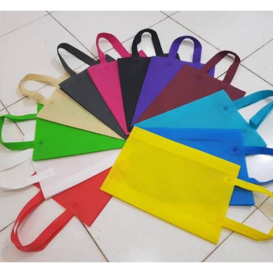 

FG2 Goodie bag Polos lipat samping 38x45x8 LUSINAN 12 PCS