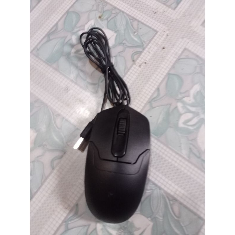 mouse komputer merk mikuso dan logitech