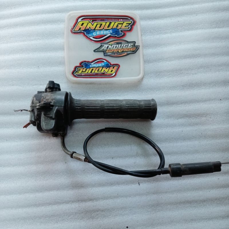 holder tombol sakelar saklar kanan gas Kawasaki Binter merzy kz200 mercy