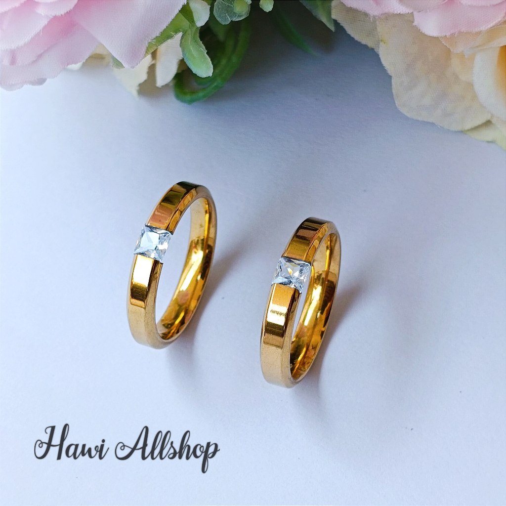 Cincin Titanium Permata Pria Wanita Gold Lapis Emas Anti Karat