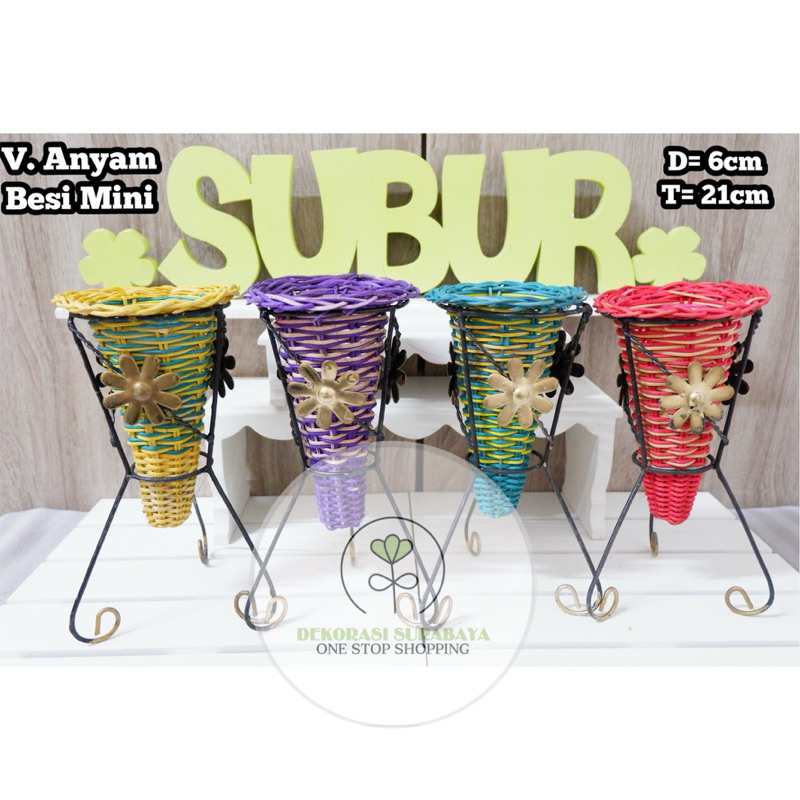 Vas Bunga / Pot Bunga / Vas Anyam Kaki Besi /Pot Anyam Kaki Besi