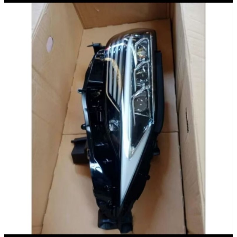 Headlamp lampu depan toyota lexus LM300 original