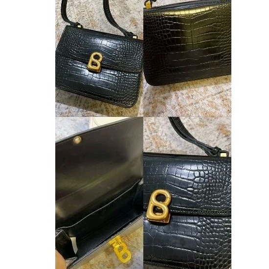 TAS AUDREY BUTTONSCARVES