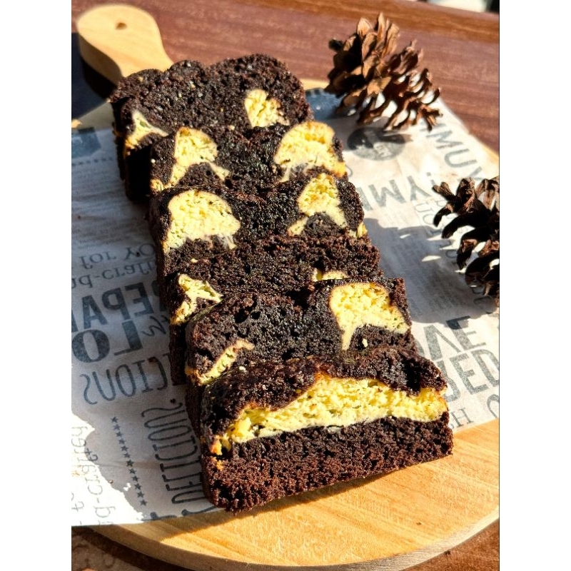 

BROWNIESQ- Brownies Panggang Insert Cream Cheese Cake Lembut Enak Legit