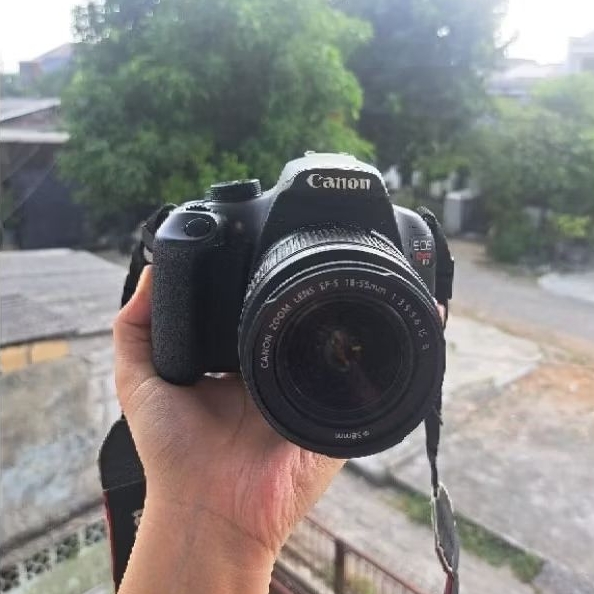 DSLR Canon EOS Rebel T5 [SECOND]