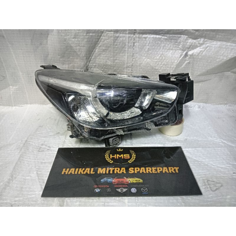 Headlamp lampu depan Mazda 2 Skyactive 2015 2016 2017 2018 ORI