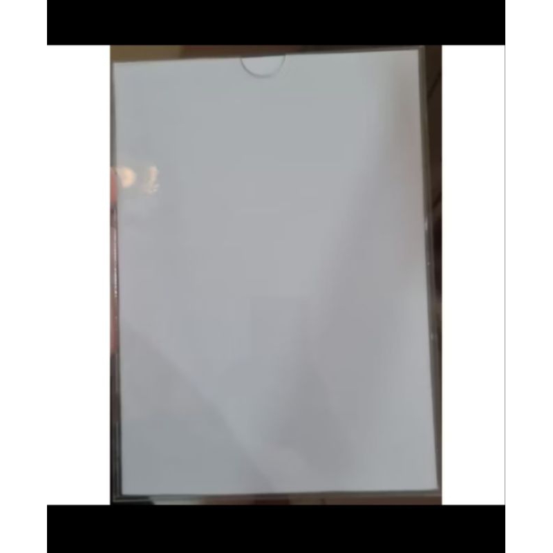 

AKRILIK SELIPAN BROSUR A4 2mm DEPAN BENING BELAKANG PUTIH SUSU