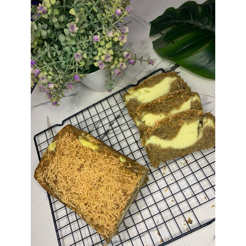 

Cheesecake Banana Bread