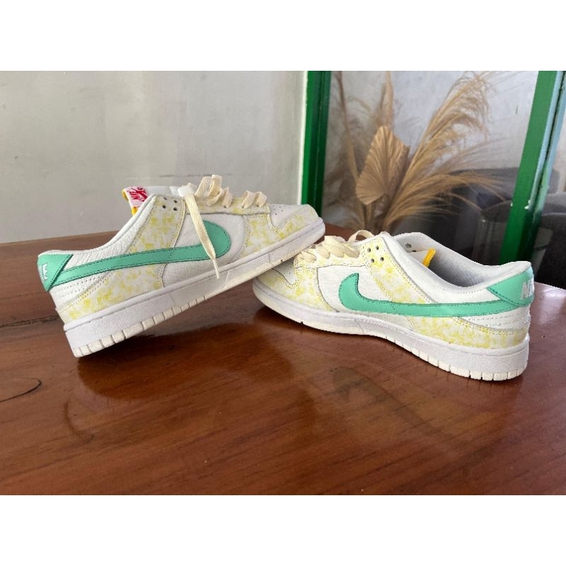 SB Dunk Low Pastel Paisley