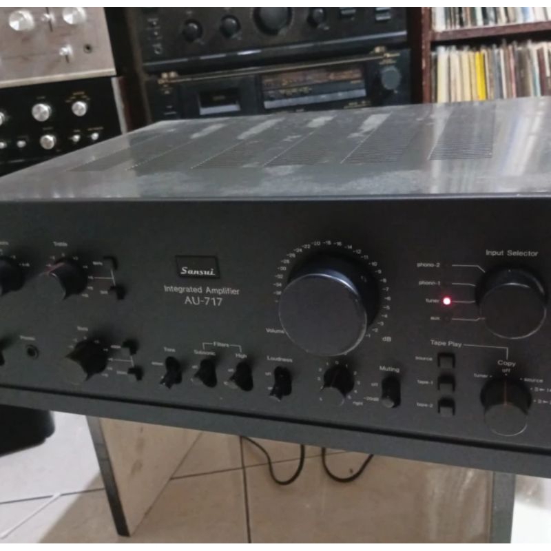 Amplifier Sansui AU717 Japan