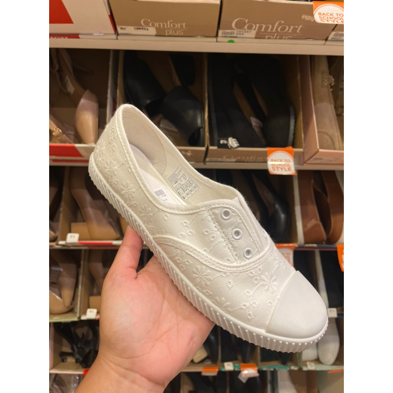 New Arrival Payless by City Sneaks harga normal 329000