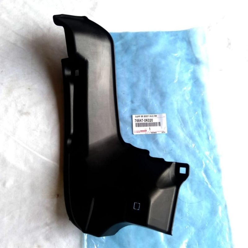 Liner Fender Spakbor Belakang Kijang Innova Original