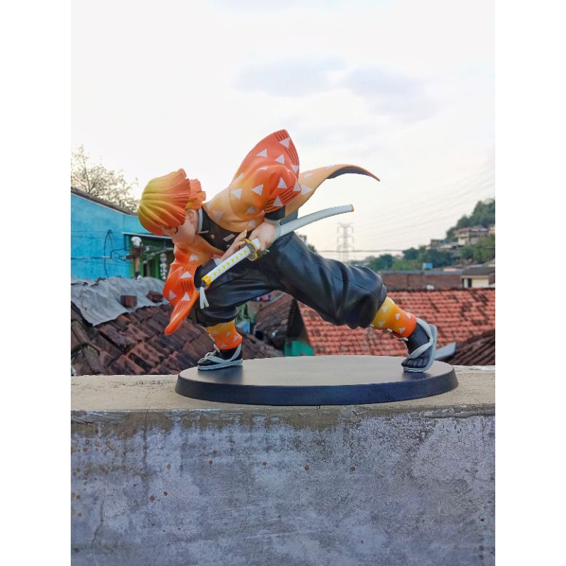 Action Figure SPM Sega Zenitsu Kny Original (Rare Item)