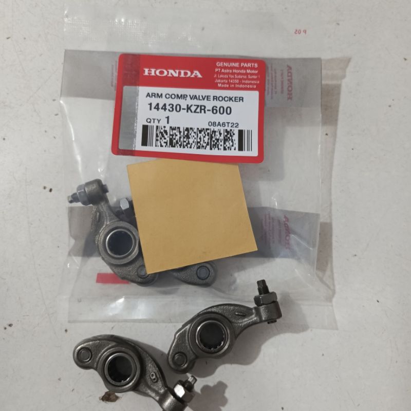 Pelatuk Klep Vario 125 (KZR) Original