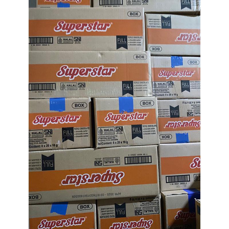 

SUPERSTAR FULL TRIPLE CHOCOLATE 1 DUS ISI 8 x 20 x 16gr❗️(HARGA TERMURAH)❗️