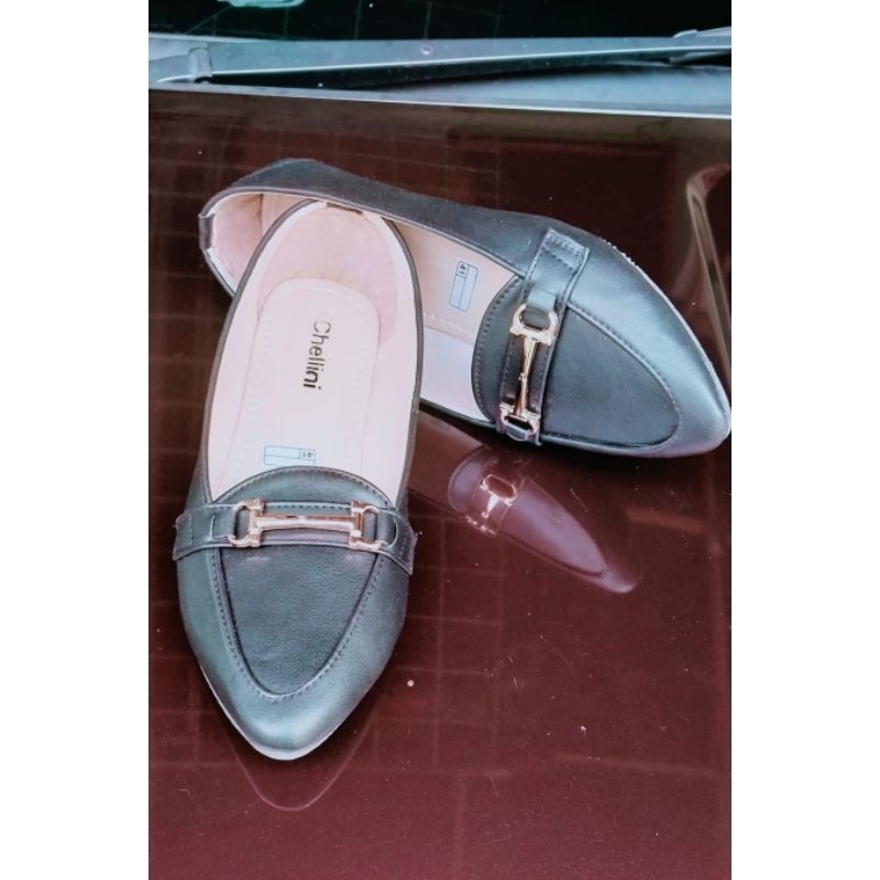 sepatu formal wanita kulit merek CHEĹLINI