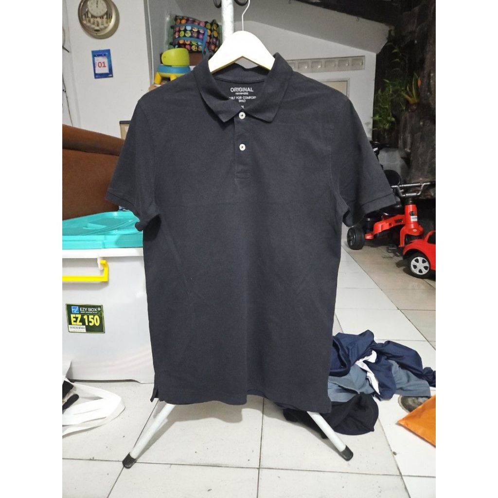 Spao kaos kerah baju size M