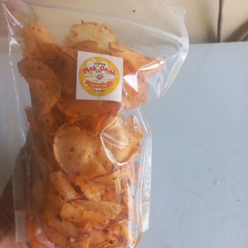 

kripik singkong pedas 100 gr
