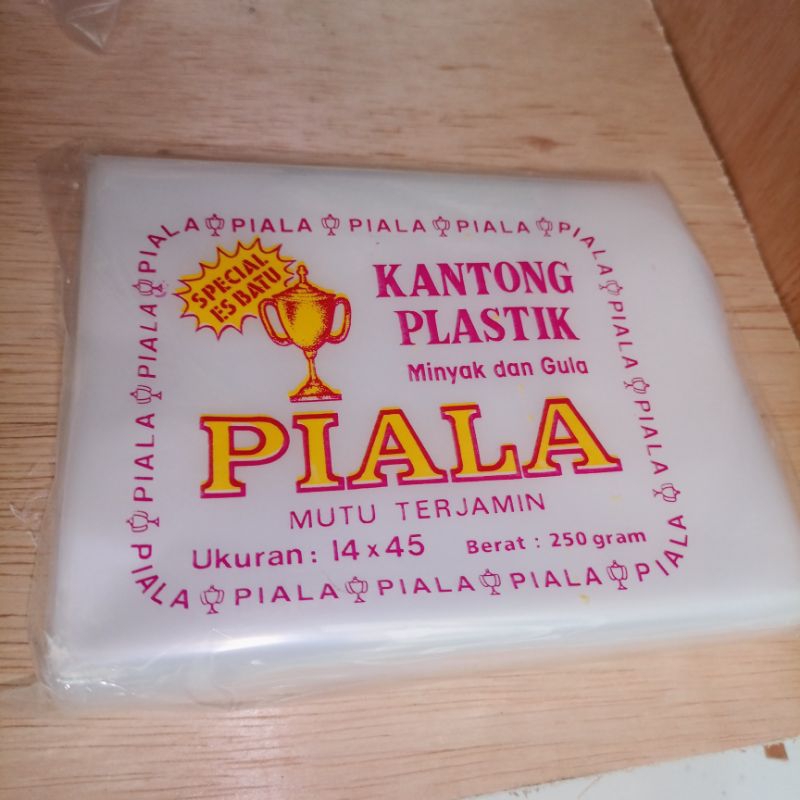 Plastik PE 14x45 merek Piala