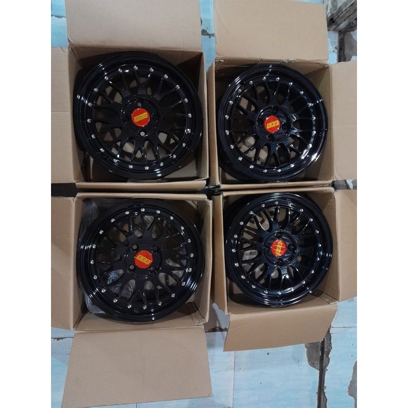 bbs lm ring 15 lebar 6.5 et45/40 black glosy