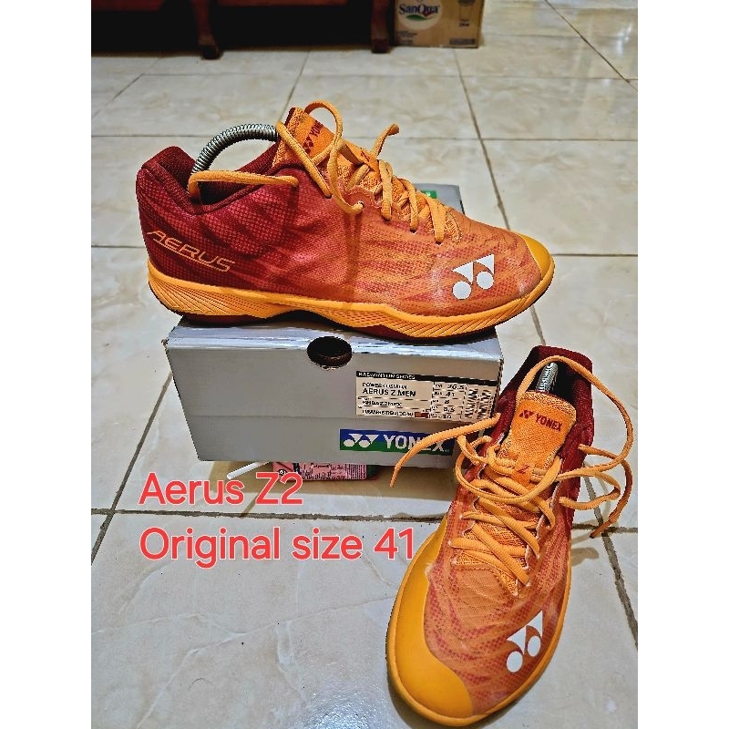 yonex aerus z2