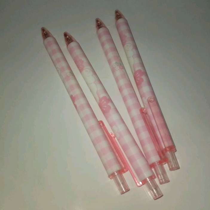 

MAWBELI Pulpen Lem Karakter Gel Mudah Dipakai Nggak Bikin Belepotan Pink Series Kawaii Imut Bisa Diisi Ulang Jika Lemnya Habis Proses Mengelem Pun Jadi Terasa Menyenangkan Sediakan Saja Di Tempat Pensil Agar Bisa Dipakai Kapan Saja Praktis Mudah Dibawa