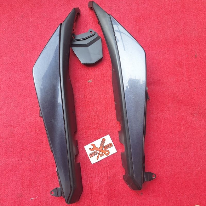 Cover body belakang yamaha Xabre original