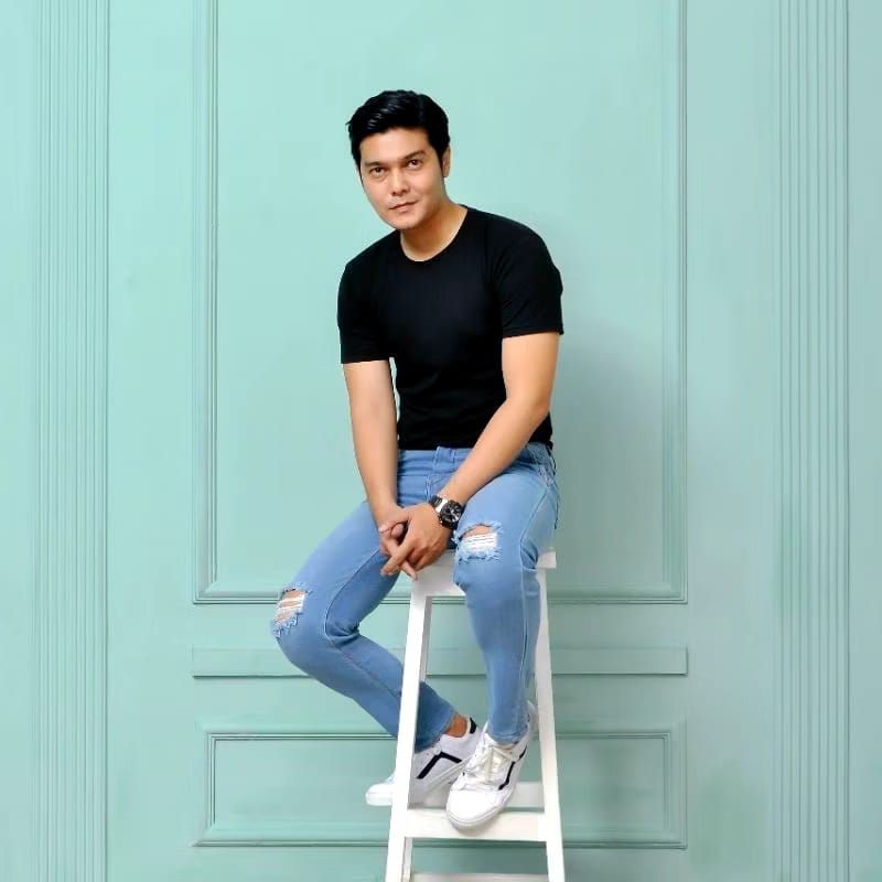 Celana Jeans Sobek Lutut Pria - Celana Panjang Jeans Sobek - Celana Jeans Pria - Celana Pensil Sobek