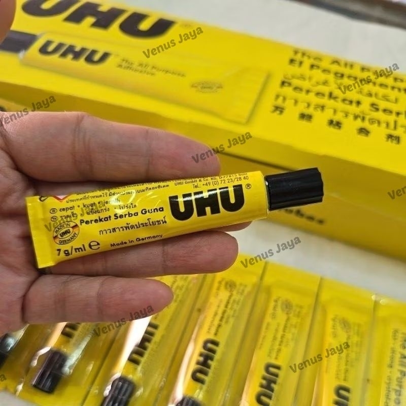 

Lem Cair UHU 7 ml / Lem Cair Tube Kuning Kecil / Lem Serbaguna