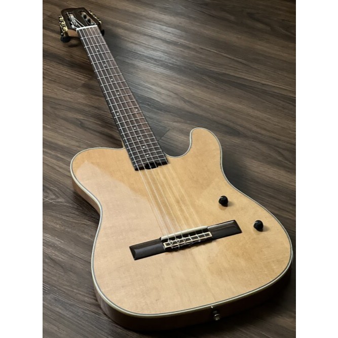 SQOE SPAIN SEGD900 NYLON ELECTRIC GUITAR WITH PIEZO IN NATURAL GLOSS