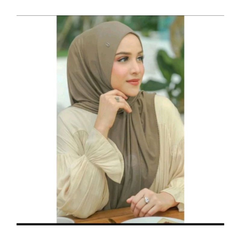 HIJAB INSTAN BERGO SOFT PAD BUTTON PLAT