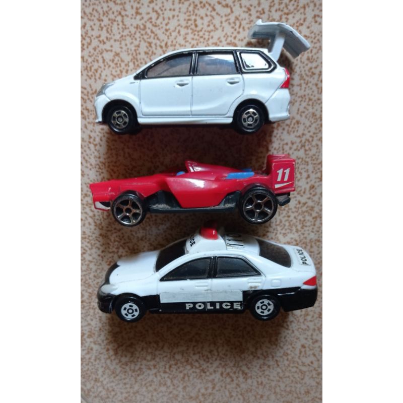 Take all mobil Tomica