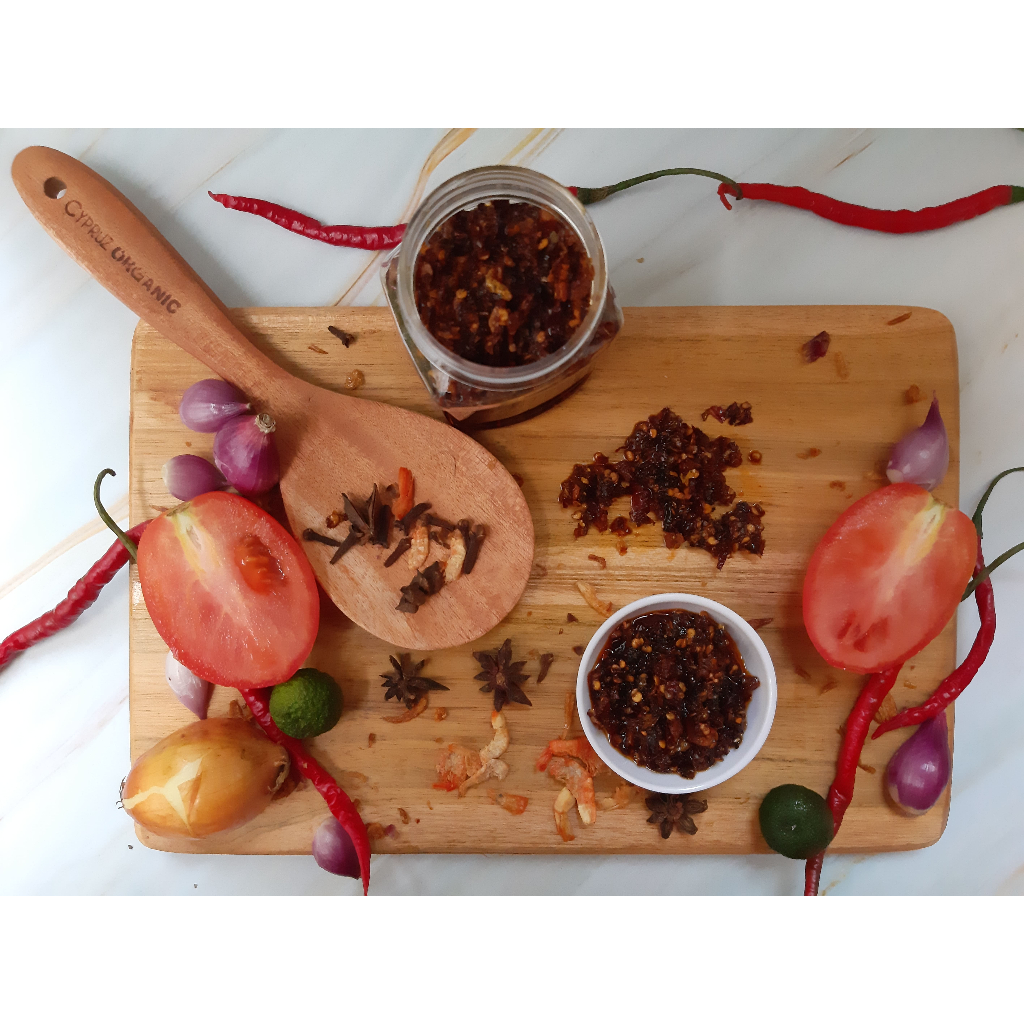 

Chili Oil 250ml - Sambal Pedas by Dapur Mama Ulva