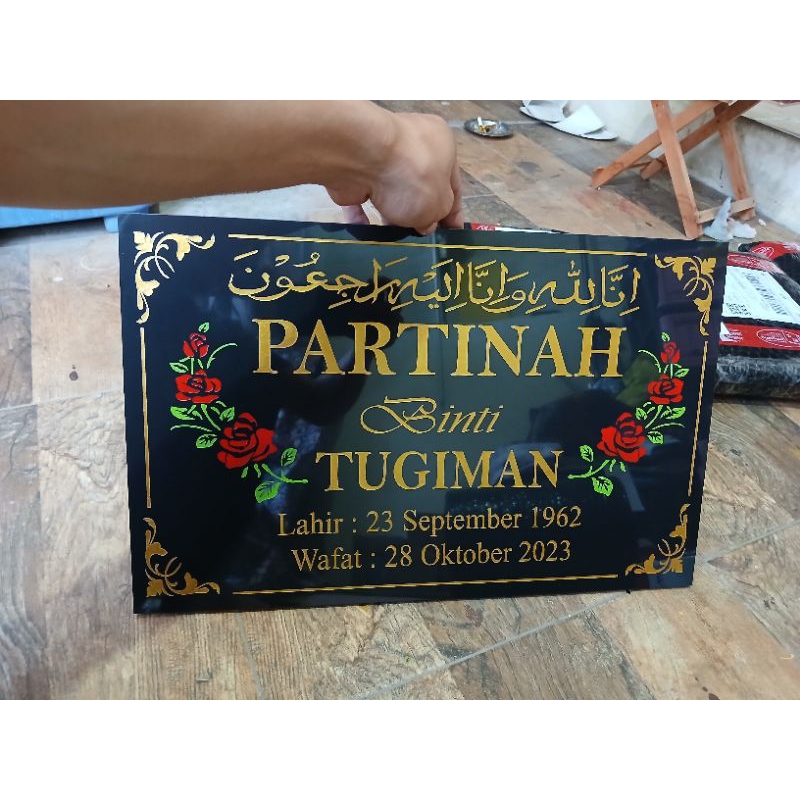 Batu nisan bahan granit ukuran 40x30