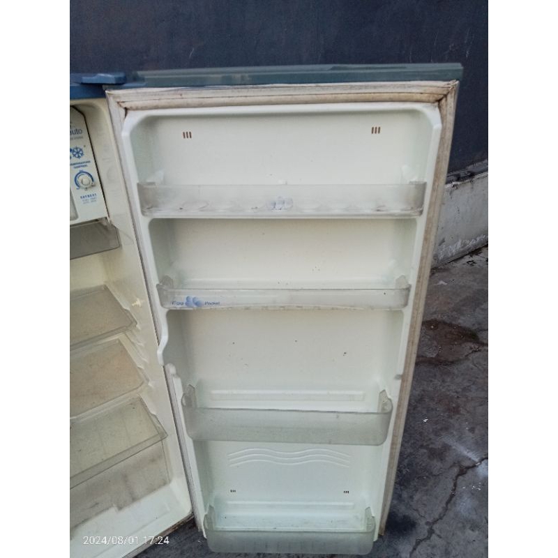 rak bekas merk sharp