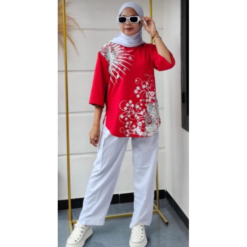 one set corak merah putih, bahan kaos premium wanita