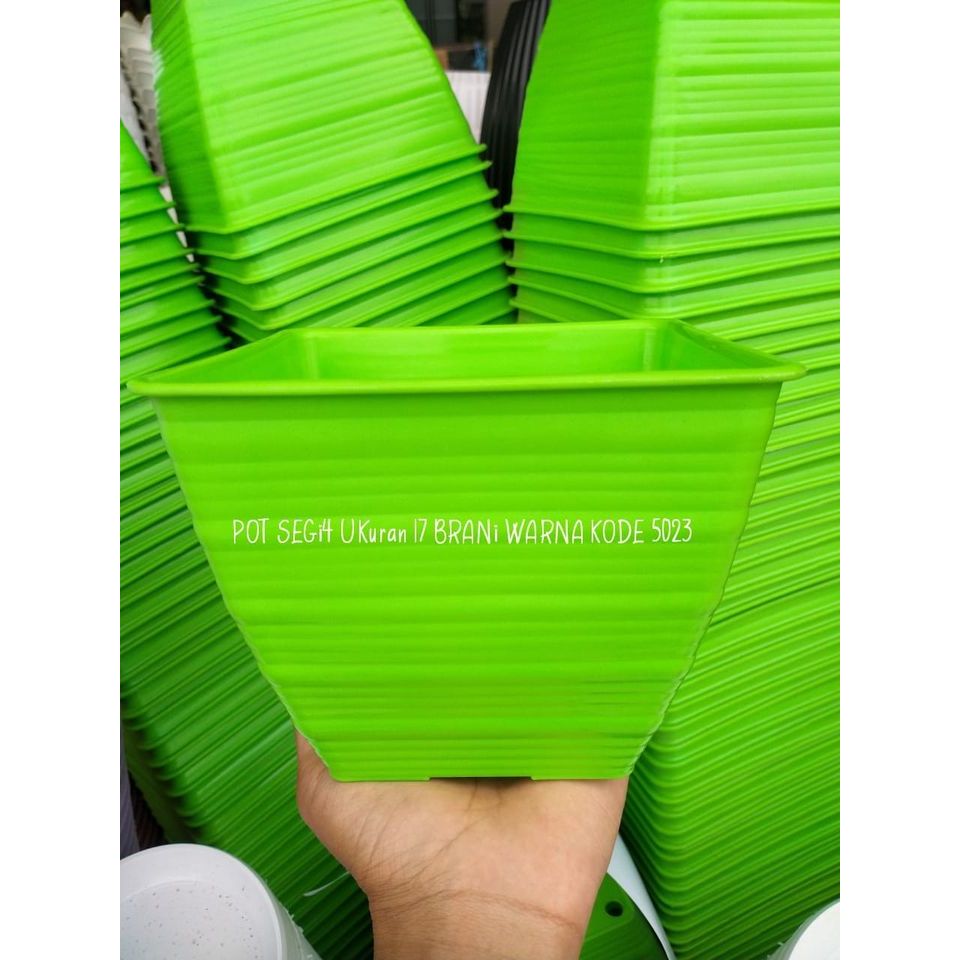 Pot Bunga Segi Warna Warni Limas - Pot Bunga