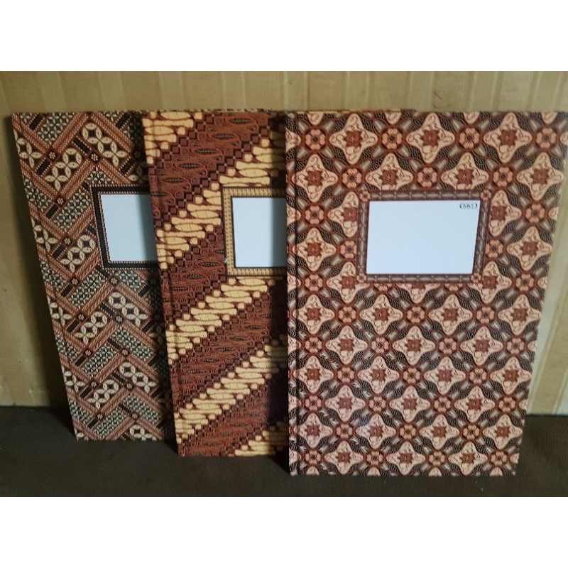 

BUKU FOLIO BERGARIS 100 lembar KIKY