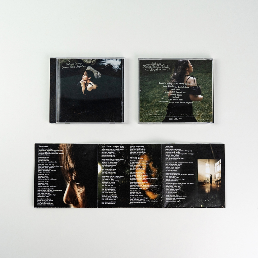 Bundling CD Sialnya, Hidup Harus Tetap Berjalan + Photocard