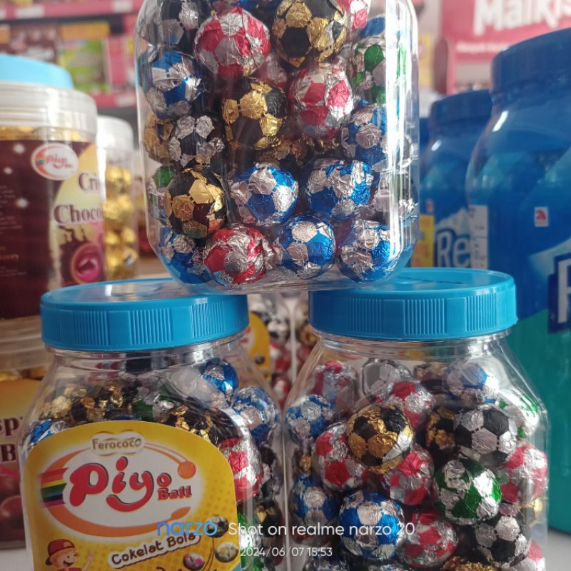 

1 DOS COKLAT BOLA PIYO ISI 12X60 PCS