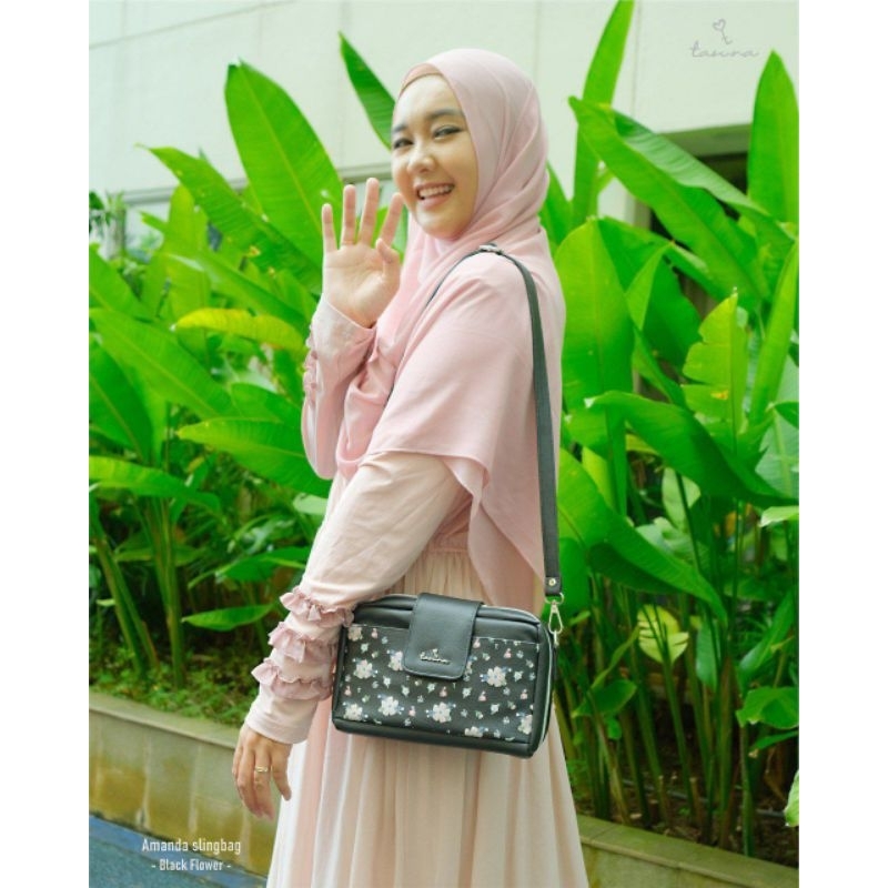 Dilovable.id | SLING BAG WANITA TAS WANITA AMANDA SLING BAG TAS WANITA KULIT MITIF BY. TAS UNA