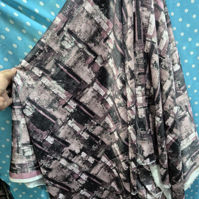 kain Armani silk motif abstrak || harga tertera 0, 5m