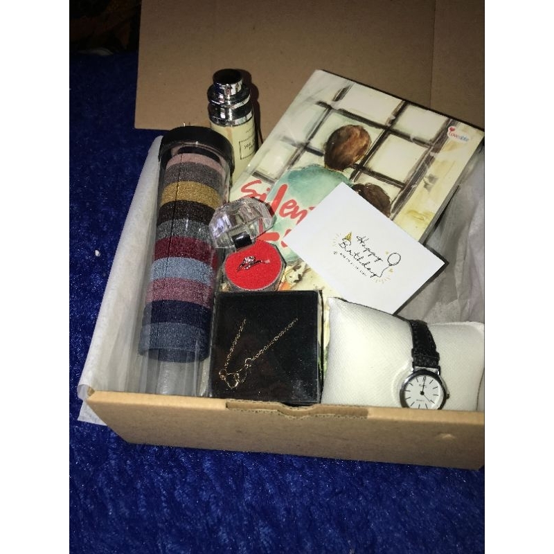GIFT BOX /Kado buat pacar/kado yang bagus/hadiah ultah cewek/hampers lampung COD / HAMPERSNFARIASI B